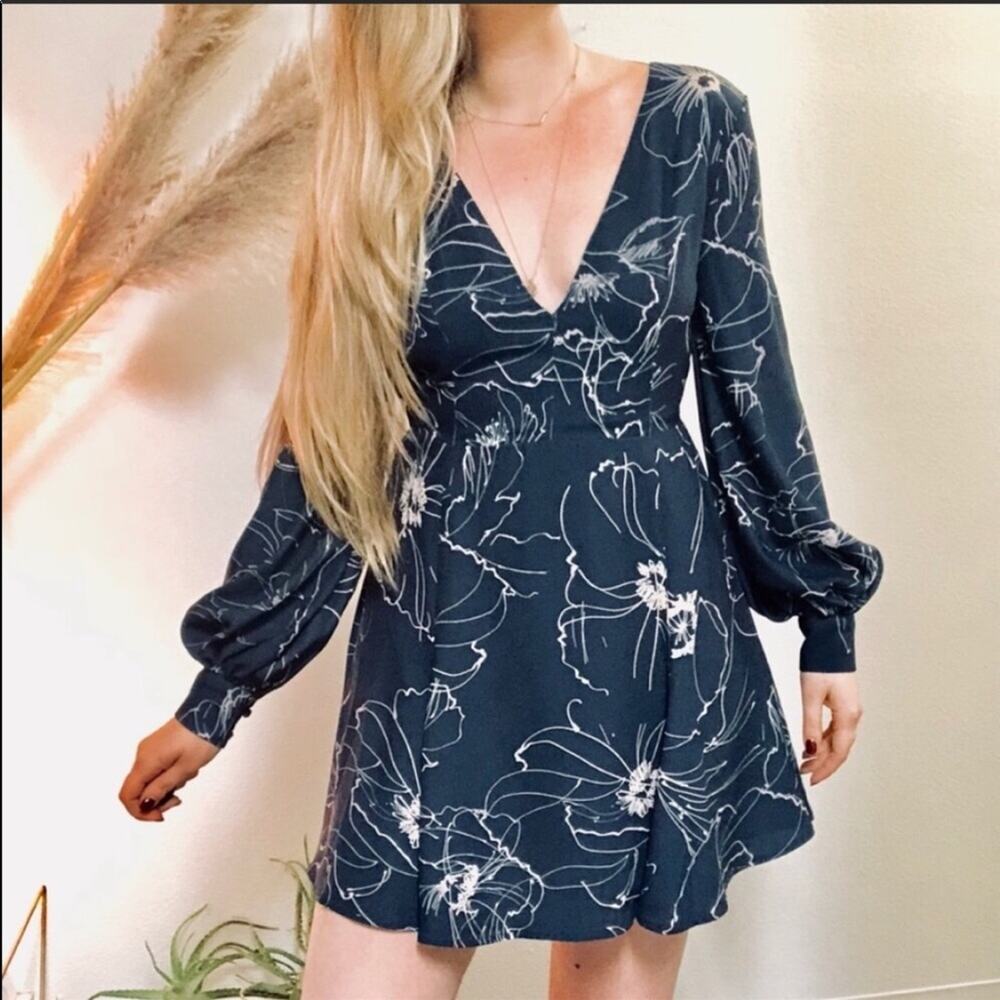 KEEPSAKE Navy Blue Cream Printed Long Balloon Sleeve Open Back Mini Dress L